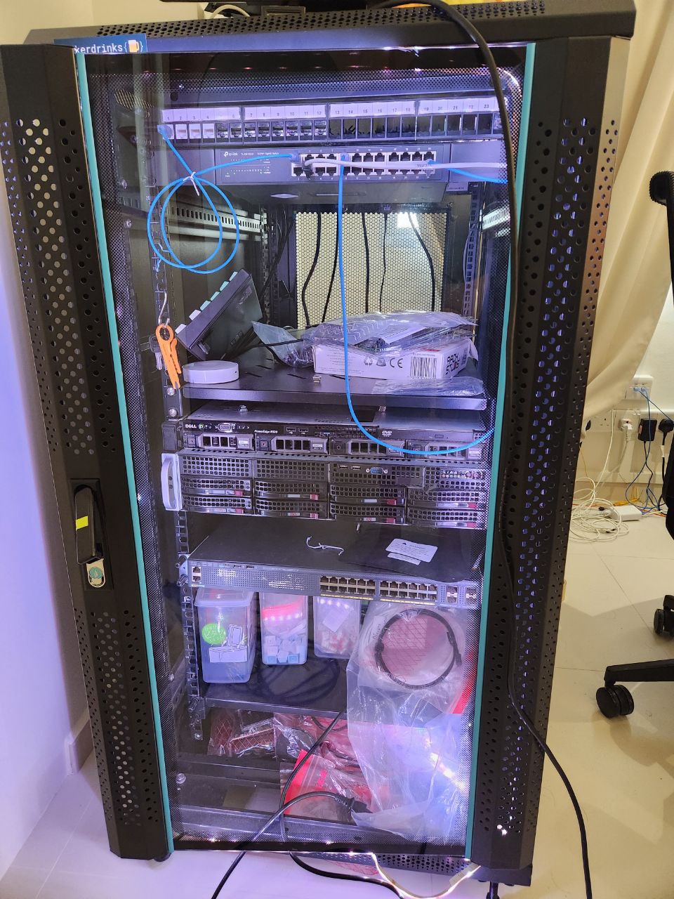 A picture of the server which hosts this blog